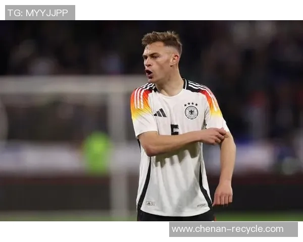 德国足球主教练的生日庆祝活动及其对球队的影响分析